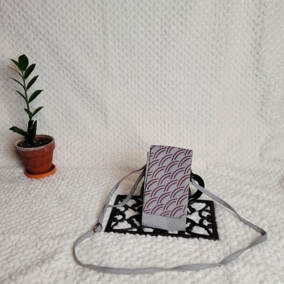 Malia Designs Purple Motif Crossbody Phone Wallet - Picture 1 of 9